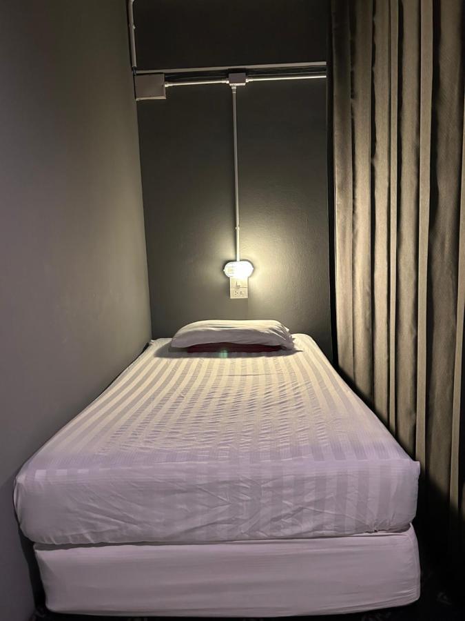 Monkey Toe Guesthouse Chiang Mai Bagian luar foto