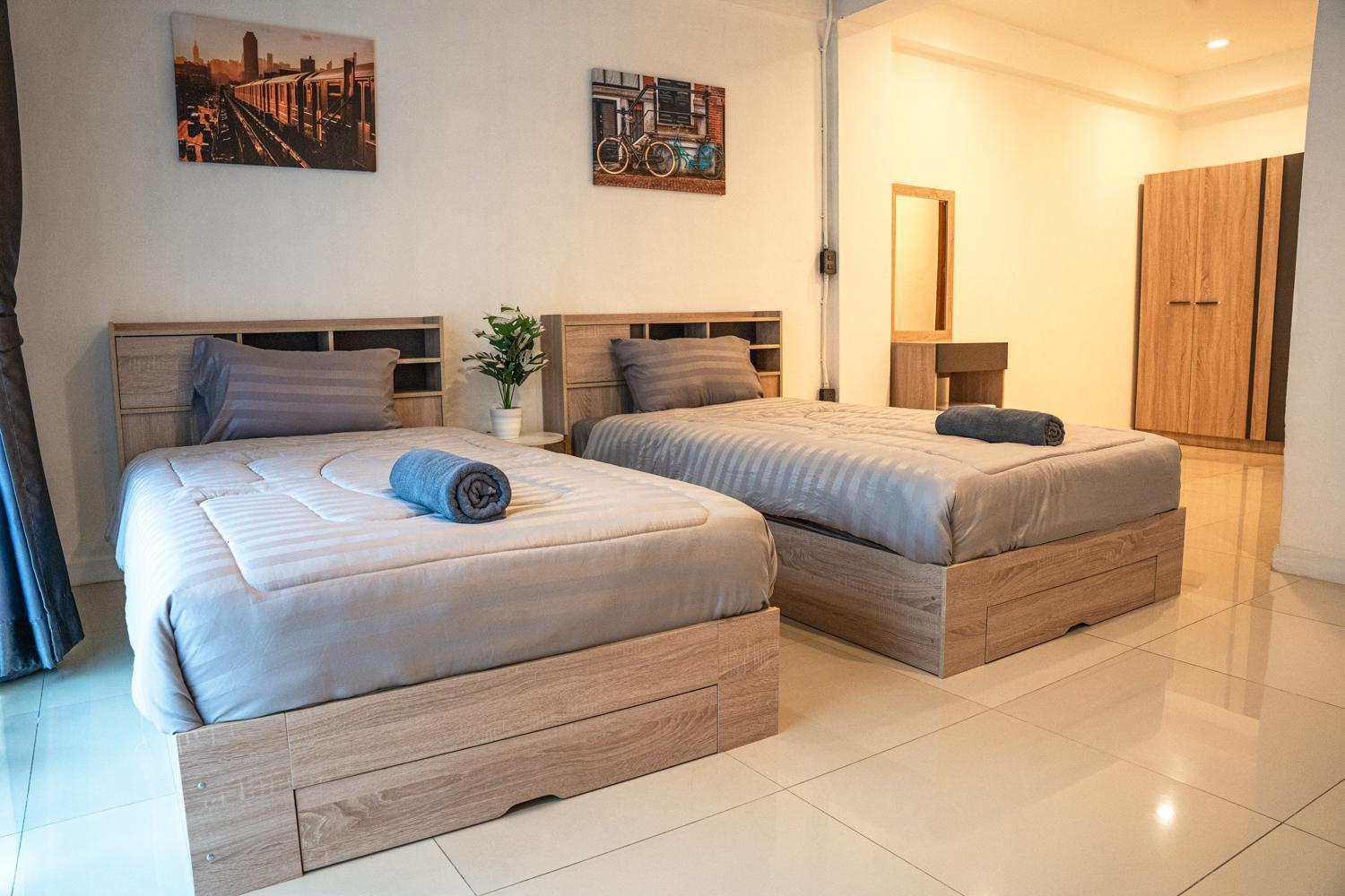 Monkey Toe Guesthouse Chiang Mai Bagian luar foto