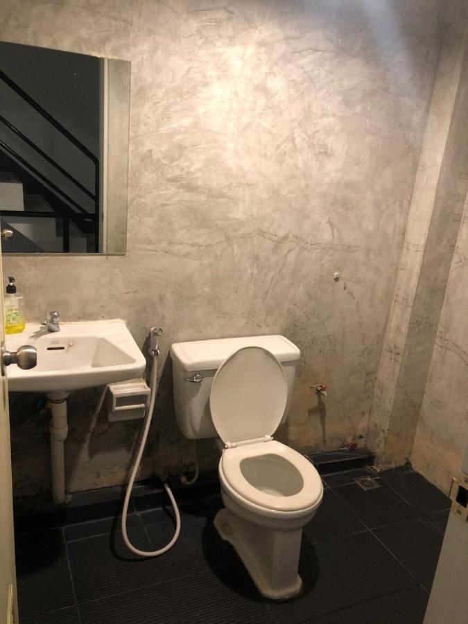 Monkey Toe Guesthouse Chiang Mai Bagian luar foto